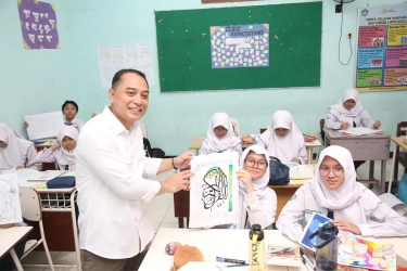 Bentuk Karakter Anak Surabaya, Wali Kota Eri Terapkan Sekolah Masuk Pagi dan Pulang Tanpa PR Sejak 2022