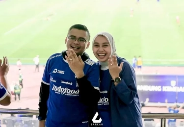 Lamaran di Stadion Bola, Anak Dedi Mulyadi Segera Nikahi Wakil Bupati Garut, Putri Karlina