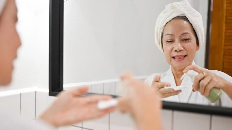 4 Sabun Cuci Muka Terbaik untuk 50 Tahun ke Atas, Cerahkan Wajah Bikin Awet Muda