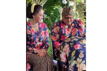 Gaya Kompak Maia Estianty dan Irwan Mussry di Siraman Al Ghazali