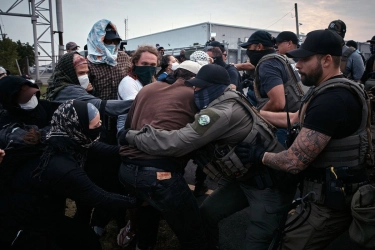 WNI Ditangkap di AS Saat Urus Green Card, Pemerintah Bantu Advokasi