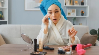5 Cara Ampuh Cegah Oksidasi Makeup agar Riasan Tetap Flawless Seharian