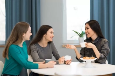 8 Perilaku Khas Orang yang Diam-Diam Suka Menyabotase Orang Lain
