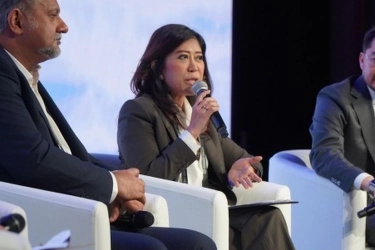 Komdigi Ungkap Facebook hingga WhatsApp Tak Patuh 