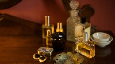 Ingin Parfum Lebih Tahan Lama Seharian, Ini Trik Jitu Fragrance Layering