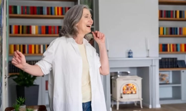 9 Perubahan Sederhana yang Dapat Kamu Lakukan Hari Ini agar Bisa Hidup hingga Usia 100 Tahun, Menurut Para Ahli Umur Panjang