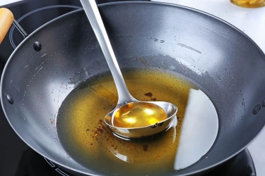 Harga Minyak Jelantah MBG Rp 7.000 per Liter, BGN: Bisa Dijual untuk Bioavtur