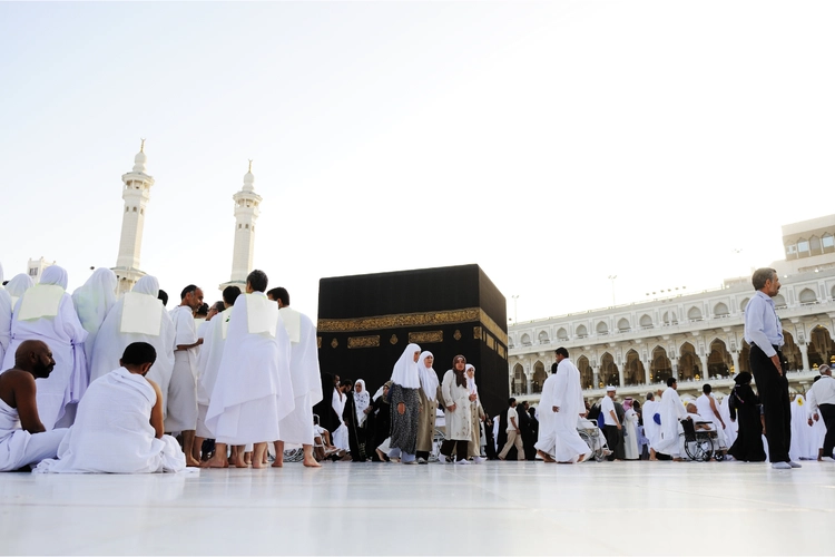 Jemaah Haji Dilarang Bawa Air Zamzam ke dalam Koper Bagasi