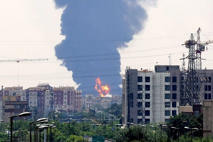 Perang Iran-Israel, Komisi I Dorong Pemerintah Bentuk Satgas Evakuasi WNI