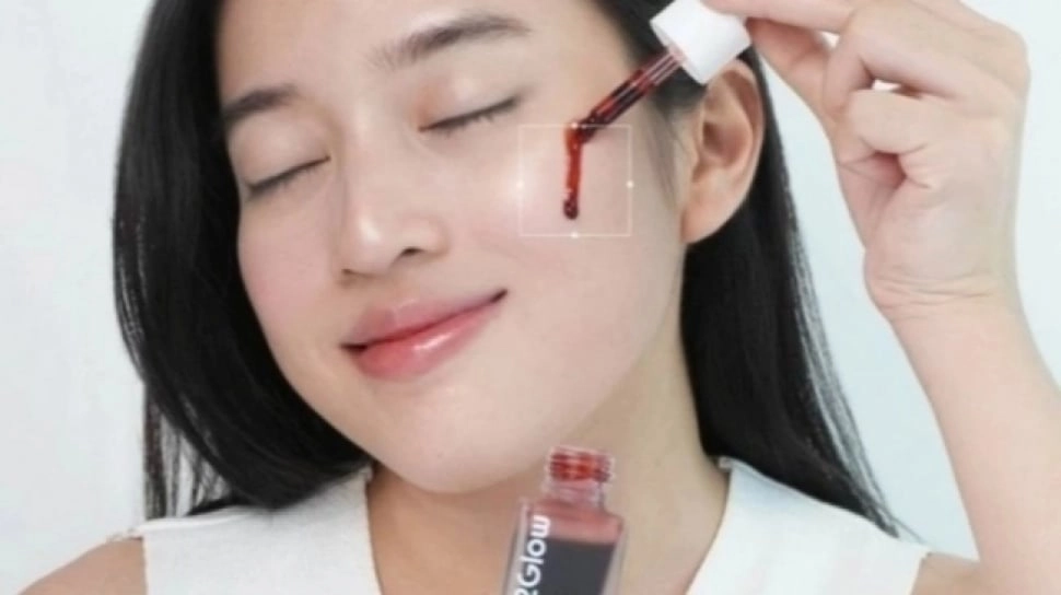 Sesuai Saran Dokter Kulit, 4 Produk Peeling Serum dengan AHA Rendah: Nggak Bikin Skin Barrier Rusak!