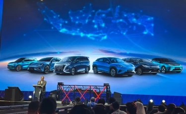 Jelang GIIAS 2025; BYD Perkenalkan Line-up Baru dan Bawa Mobil Spesial Yangwang U9
