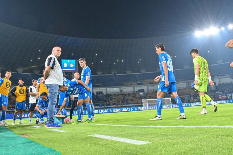 Bocoran Pemain Baru Persib Bandung dari Bojan Hodak