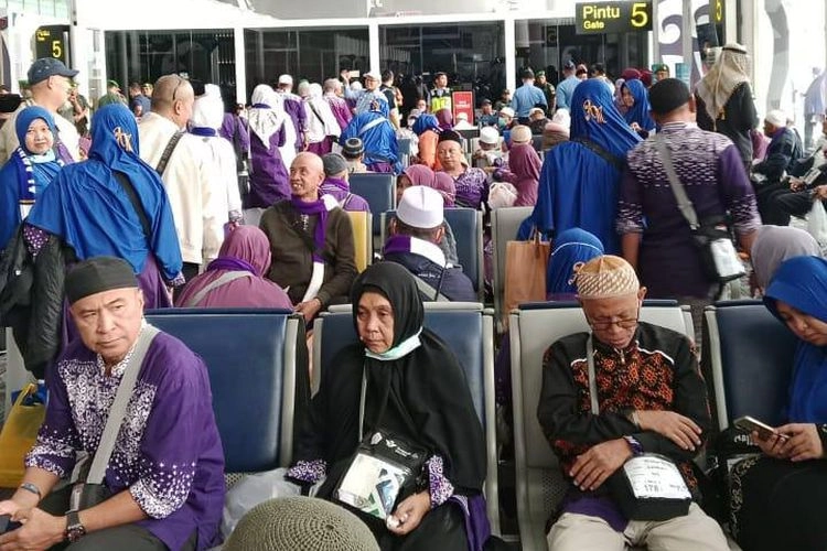 Jemaah Haji Penumpang Pesawat Saudia Airlines Akan Diterbangkan ke Jakarta Hari Ini
