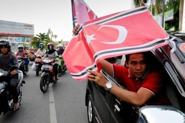 Soal Bendera Aceh: Mualem Sebut Masih Proses, Wali Nanggroe Berharap Sah