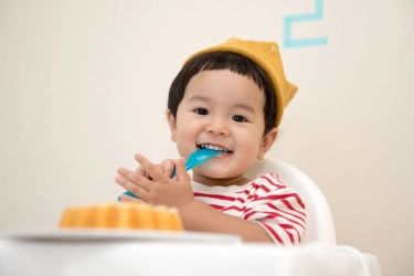 Bolehkah Memberi Camilan Kemasan saat Anak MPASI?