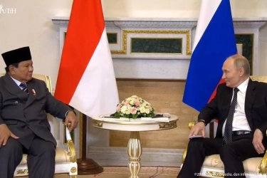 Prabowo Temui Vladimir Putin, Didampingi Seskab Teddy dan Menlu Sugiono