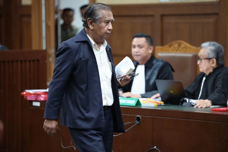 Sidang Hasto, Eks Hakim MK: Menghapus Konten di Ponsel Bukan Perintangan Penyidikan