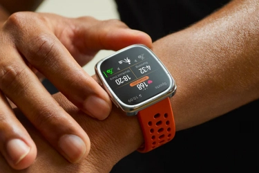 Smartwatch Amazfit Active 2 Square Resmi, Bawa 160 Mode dan Tahan 10 Hari