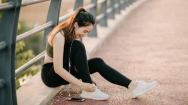 3 Sepatu Lari Wanita Ringan dan Empuk: Nyaman Dipakai, Performa Maksimal