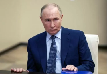 Putin Tawarkan Diri jadi Penengah Perang Iran-Israel, di Tengah Serangan Balasan Brutal dan Ancaman Global