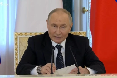 Bertemu Prabowo, Putin Dorong Indonesia Beri Sumbangan Besar untuk BRICS