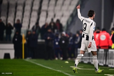 Dusan Vlahovic Tunda Tawaran demi Mendapat Klub Elite, Juventus Cemas