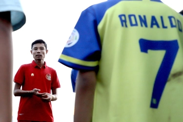 Evan Dimas Pulang ke Akar, Menanam Spirit Sepak Bola di Tulungagung