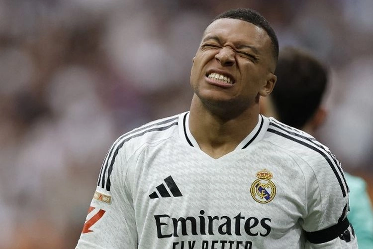 Kylian Mbappe Sakit Gangguan Lambung Dilarikan ke RS Amerika Serikat