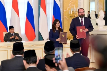 Menkomdigi RI dan Rusia Teken Kerja Sama Penambahan 5G hingga Kuatkan Siber