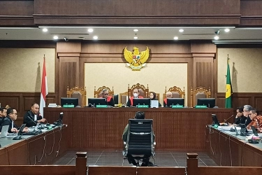 Teman Kuliah Akui Hasto Pernah Punya Nomor Luar Negeri