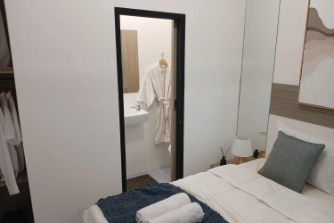 Tinggal di Rumah Sempit Bikin Stres? Ini 4 Tips agar Bahagia dari Psikolog