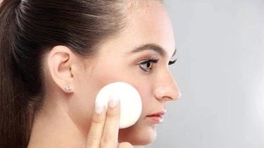 5 Rekomendasi Cushion Ringan Buat Harian, Tampil Flawless Anti Ribet