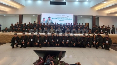 Tidur Beralas Seadanya ala TNI: Pengalaman Kepala Sekolah Rakyat yang Tuai Pro Kontra