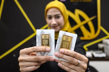 Harga Emas Antam Hari Ini Naik Rp6.000 ke Rp1,942 juta/gram