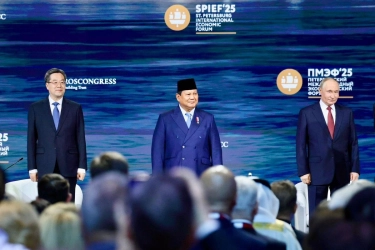 Prabowo Ungkap Penyebab Orang Miskin Indonesia Sulit Naik Status Jadi Middle Class