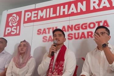 Soal Peluang Jokowi Jadi Ketum PSI, Kaesang: Enggak Mungkin Anak Bapak Saingan