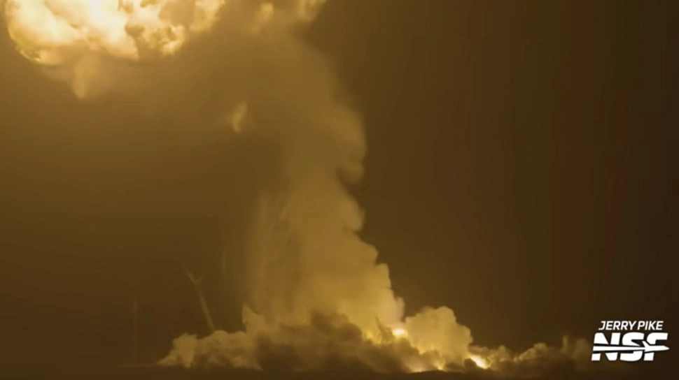 Roket SpaceX Meledak, Respons Elon Musk Tidak Disangka-sangka