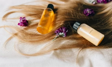 Bahan-Bahan Serum Rambut untuk Rambut Kering dan Kusut, Termasuk Silikon!