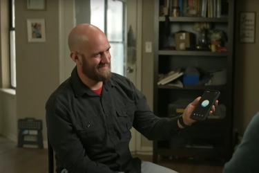 Terpesona Suara AI, Pria Ini Lamar ChatGPT