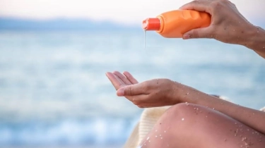 5 Sunscreen Gel Terbaik: Rahasia Kulit Cerah Bebas Lengket, Harga Mulai Rp30 Ribuan
