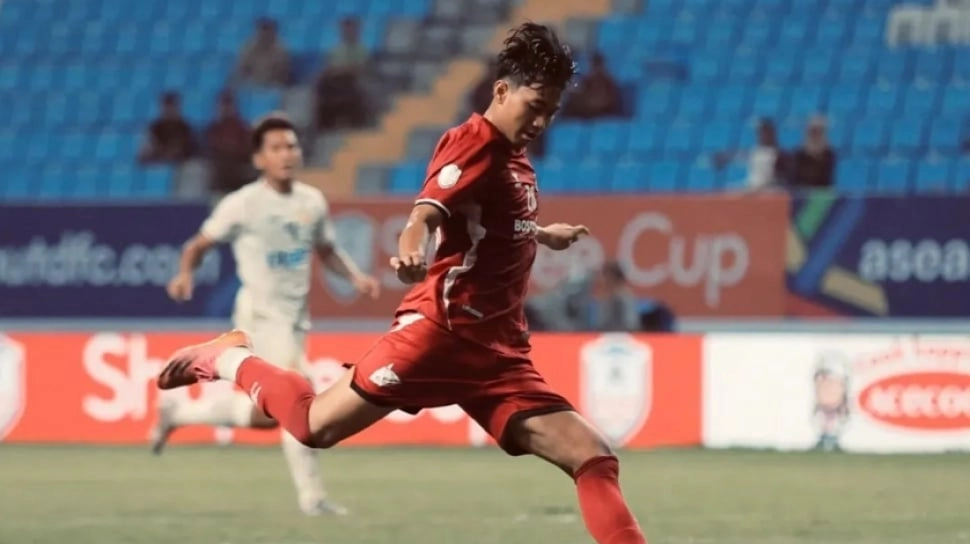 PSM Makassar Perbaiki Rumput Stadion Kalegowa Jelang Liga 1 2025/2026