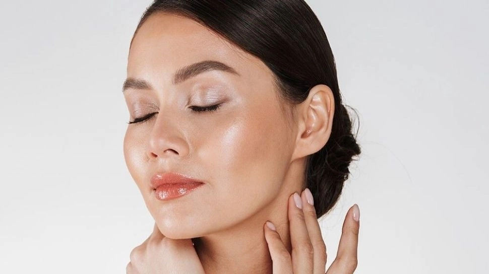 Skincare untuk Kulit Berminyak: Pilih yang Tepat Agar Jerawat Enggak Mampir Lagi!