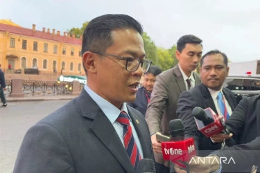 Komisi I DPR bakal Panggil Menlu Sugiono Bahas Sikap Indonesia terkait Konflik Iran-Israel