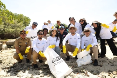 Pertamina Port Logictics Angkut Ratusan Kilogram Sampah Laut di Kepulauan Seribu