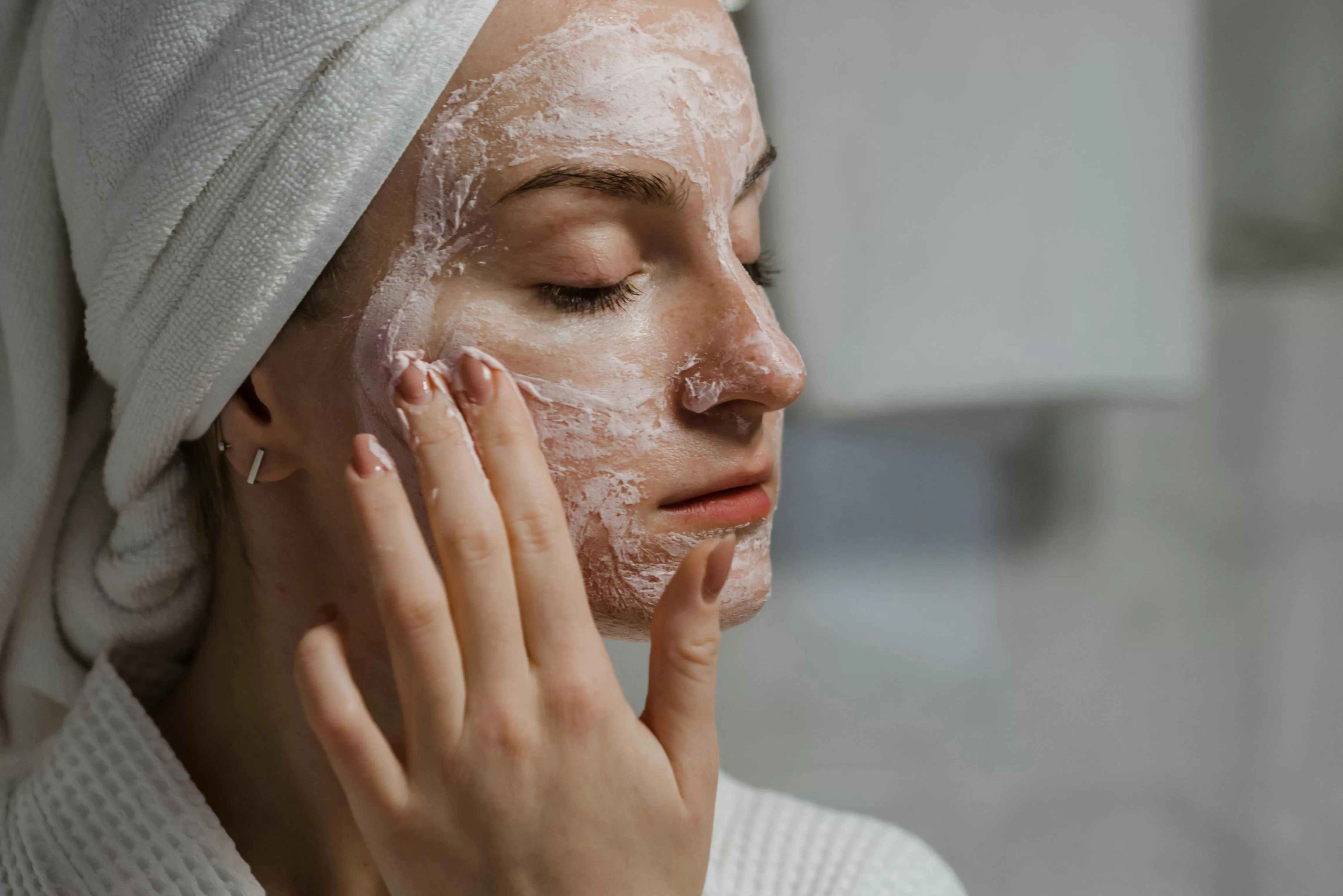 Ini 4 Ingredient yang Wajib Kamu Tahu, Masker Clay untuk Kulit Berminyak dan Berpori