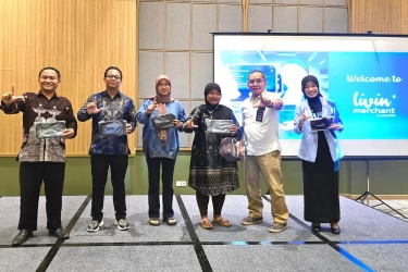 Bank Mandiri Dukung Purna PMI Jadi Pengusaha Tangguh lewat Workshop Bapak Asuh di Indramayu