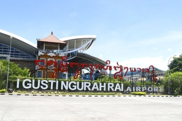 Perang Iran-Israel, Penerbangan Rute Bali-Timur Tengah Masih Normal