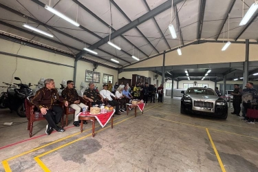Rolls Royce Kemensos Akhirnya Laku, Uang Hasil Lelang Bakal Dipakai Bangun Rumah Warga Miskin di Makassar