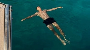 Kode Keras! Jay Idzes Liburan di Kota yang Berjarak Hitungan Jam dari Udinese