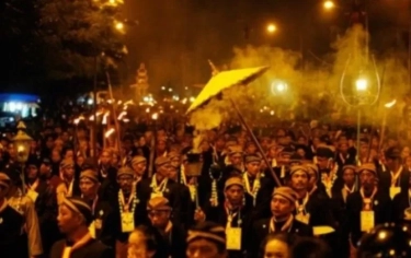 Larangan Keramat di Bulan Suro: 4 Hal Ini Harus Dihindari Jika Tak Ingin Sial dan Rezeki Seret Tujuh Turunan!